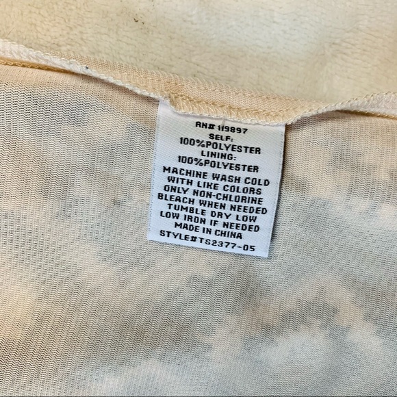 Abbeline Strappy Graphic Tank - Picture 7 of 7